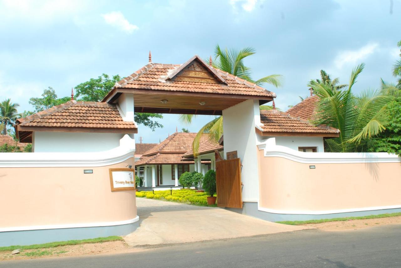 מלון Alappuzha Triveny River Palace מראה חיצוני תמונה