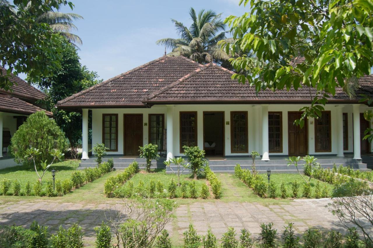 מלון Alappuzha Triveny River Palace מראה חיצוני תמונה