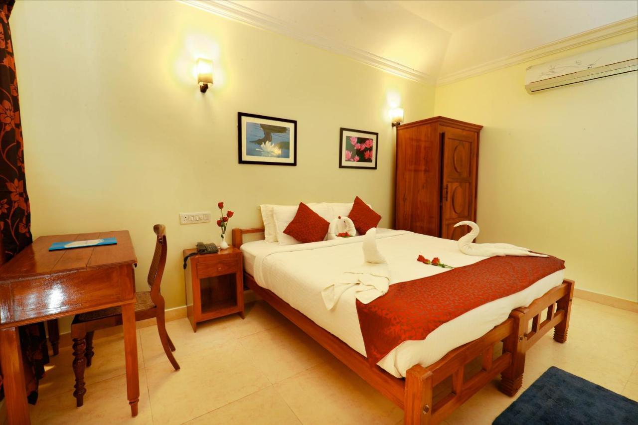 מלון Alappuzha Triveny River Palace מראה חיצוני תמונה