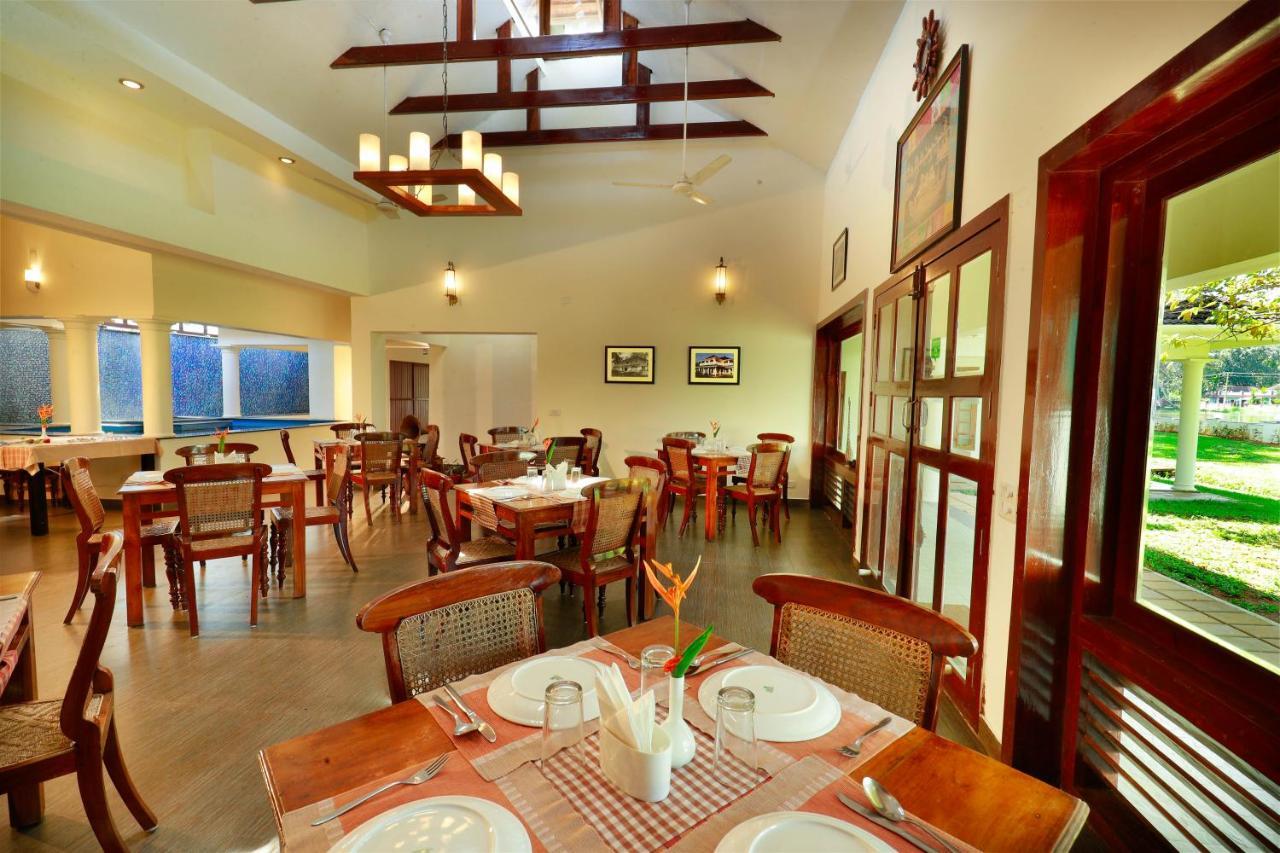 מלון Alappuzha Triveny River Palace מראה חיצוני תמונה